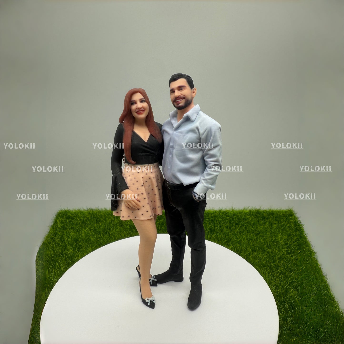 custom couple figurine