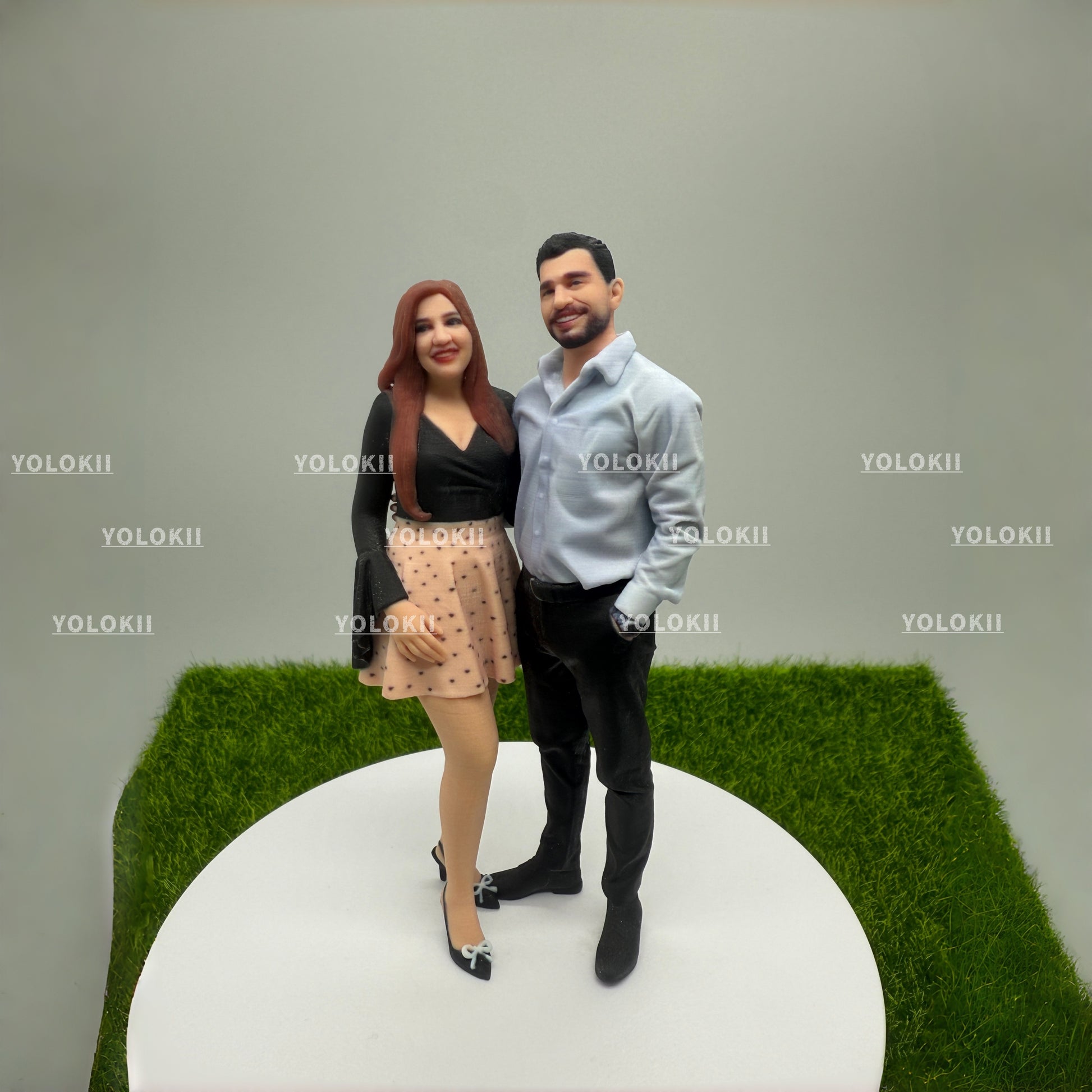 custom couple figurine